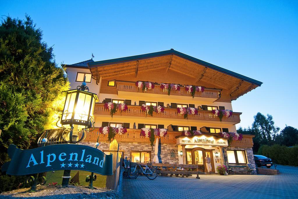 Hotel Garni Alpenland Altenmarkt im Pongau Exterior photo